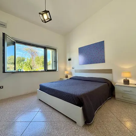 Breeze House * בארי סארדו